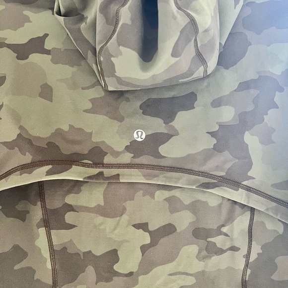 Lululemon Camouflage Zip-Up Sports Jacket - Picture 7 of 11